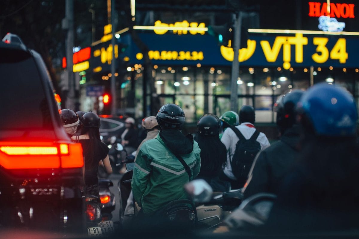 Getting Around as an Expat in Asia: Driving Licences, Scooters and the Mobility Costs Nobody Budgets For