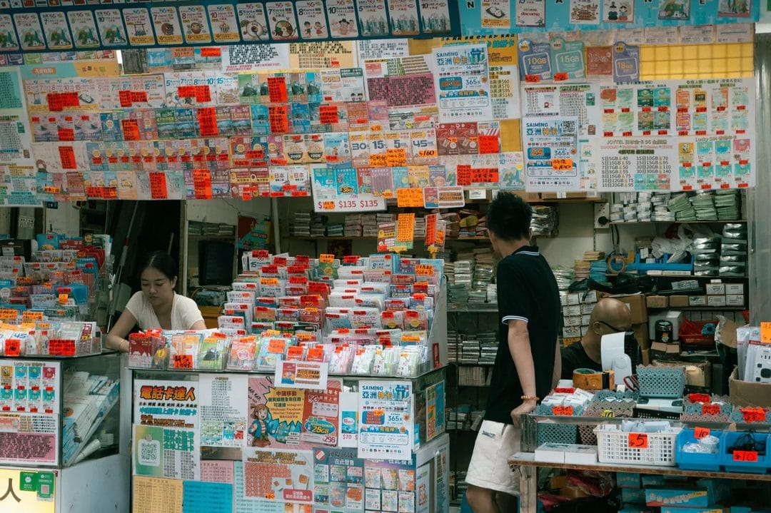 Setting Up Internet and Utilities as an Expat in Asia: The SIM Cards, Deposits and Paperwork Nobody Warns You About